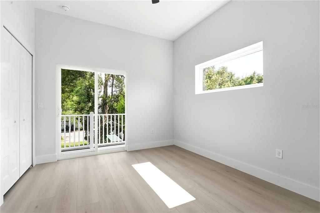 For Sale: $559,000 (3 beds, 2 baths, 1576 Square Feet)