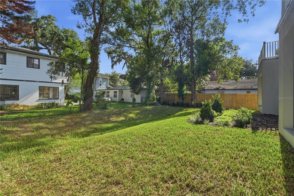 For Sale: $559,000 (3 beds, 2 baths, 1576 Square Feet)