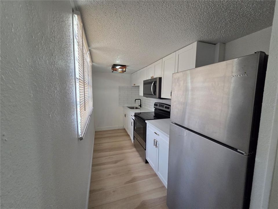 На продажу: $369,900 (3 спален, 2 ванн, 1056 Квадратных фут)