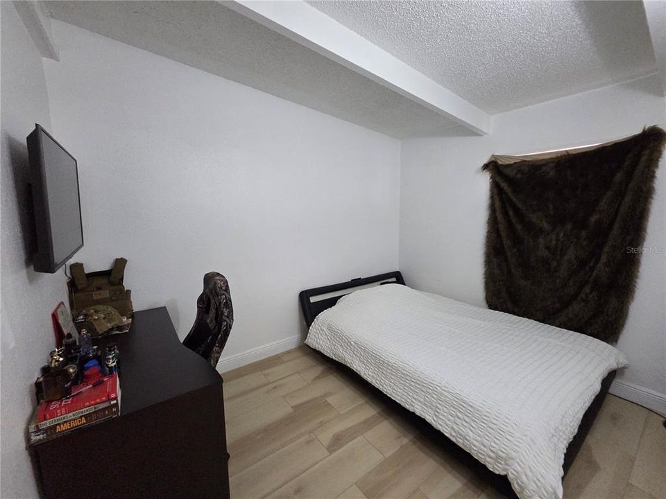 На продажу: $369,900 (3 спален, 2 ванн, 1056 Квадратных фут)