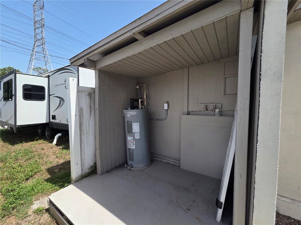 На продажу: $369,900 (3 спален, 2 ванн, 1056 Квадратных фут)