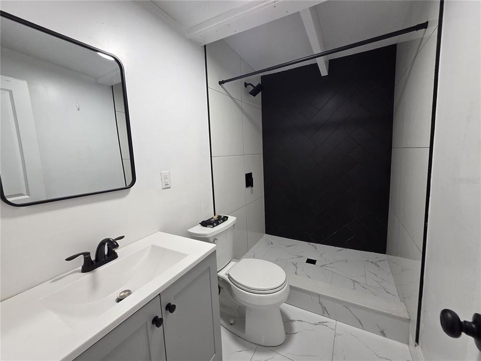 На продажу: $369,900 (3 спален, 2 ванн, 1056 Квадратных фут)