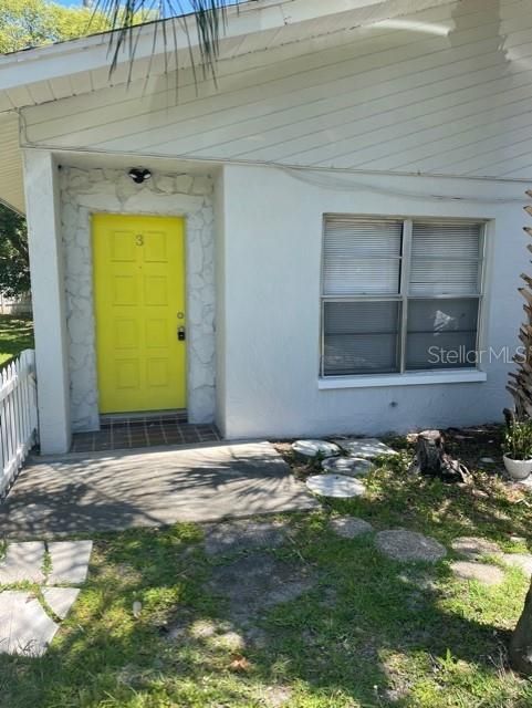 For Rent: $1,150 (1 beds, 1 baths, 800 Square Feet)