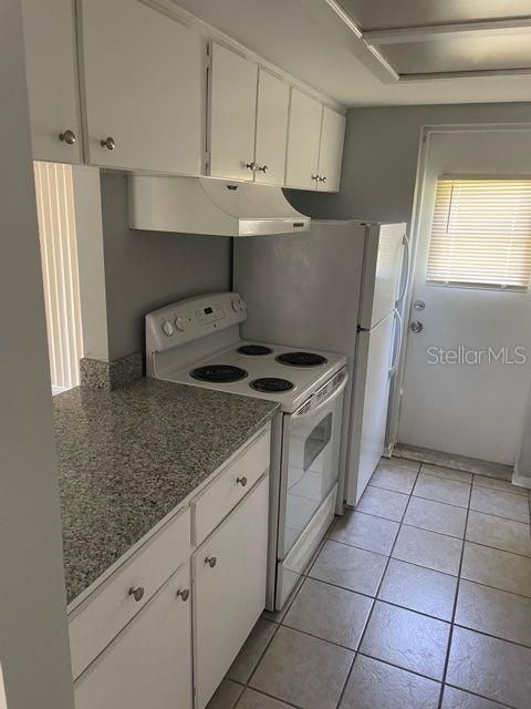 For Rent: $1,150 (1 beds, 1 baths, 800 Square Feet)