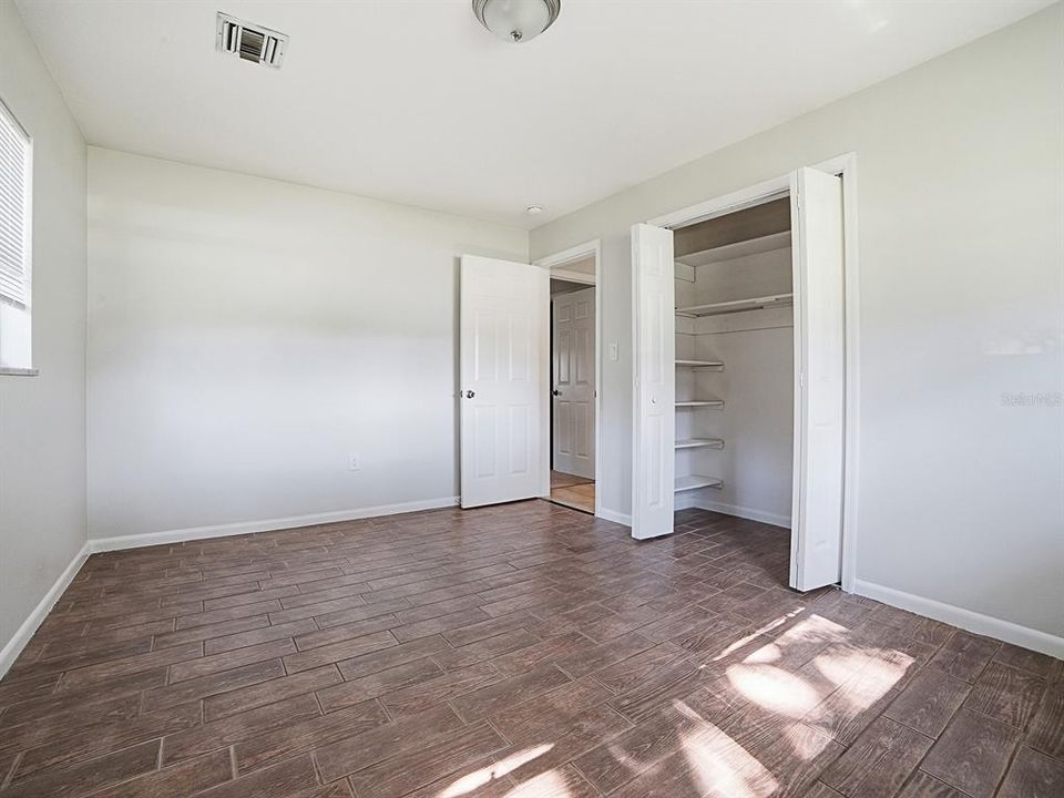 For Sale: $284,990 (3 beds, 1 baths, 1301 Square Feet)