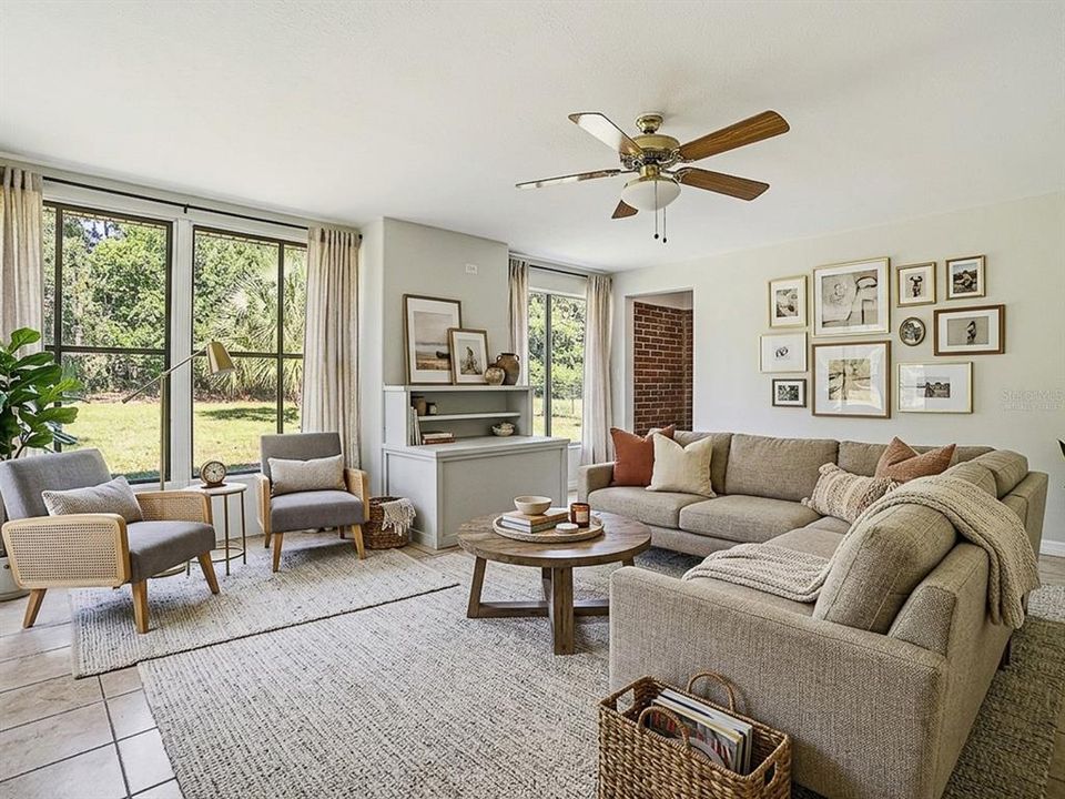 For Sale: $284,990 (3 beds, 1 baths, 1301 Square Feet)