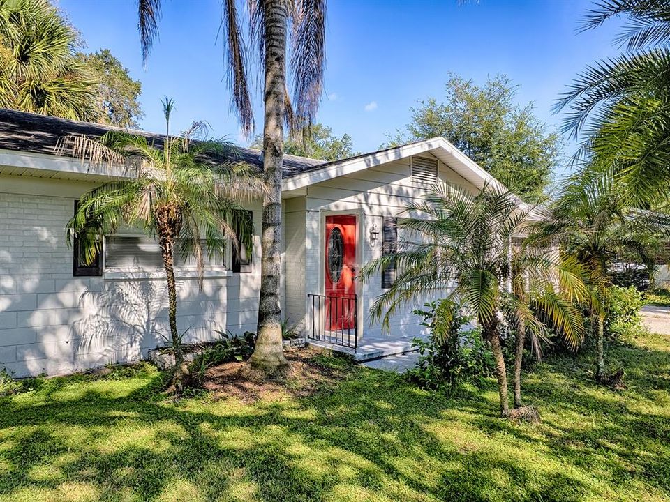 For Sale: $284,990 (3 beds, 1 baths, 1301 Square Feet)