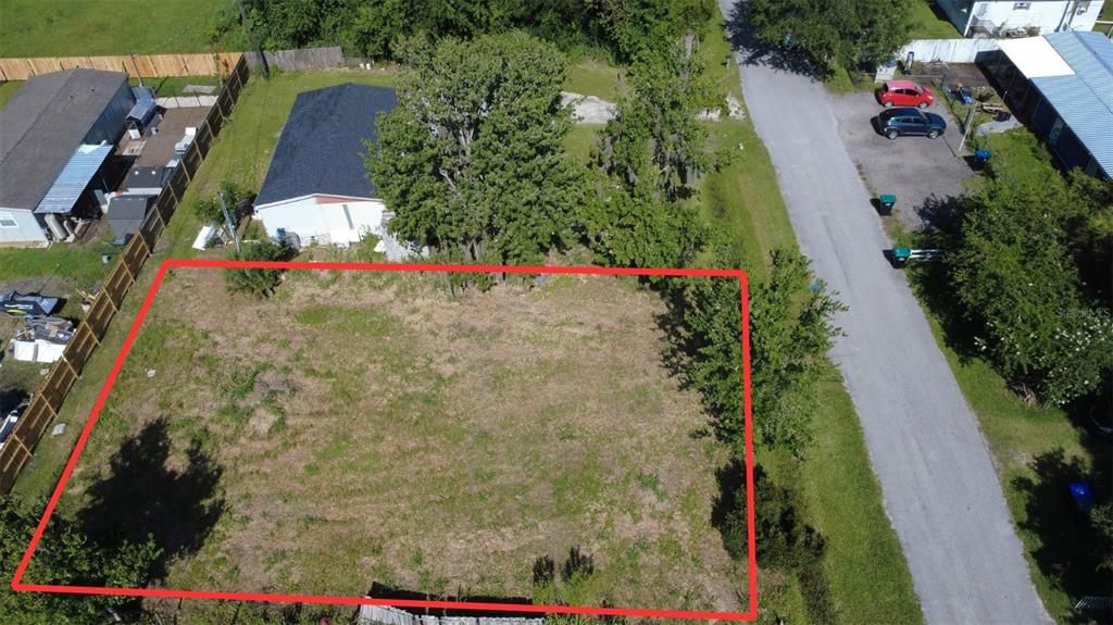 待售: $49,700 (0.17 acres)