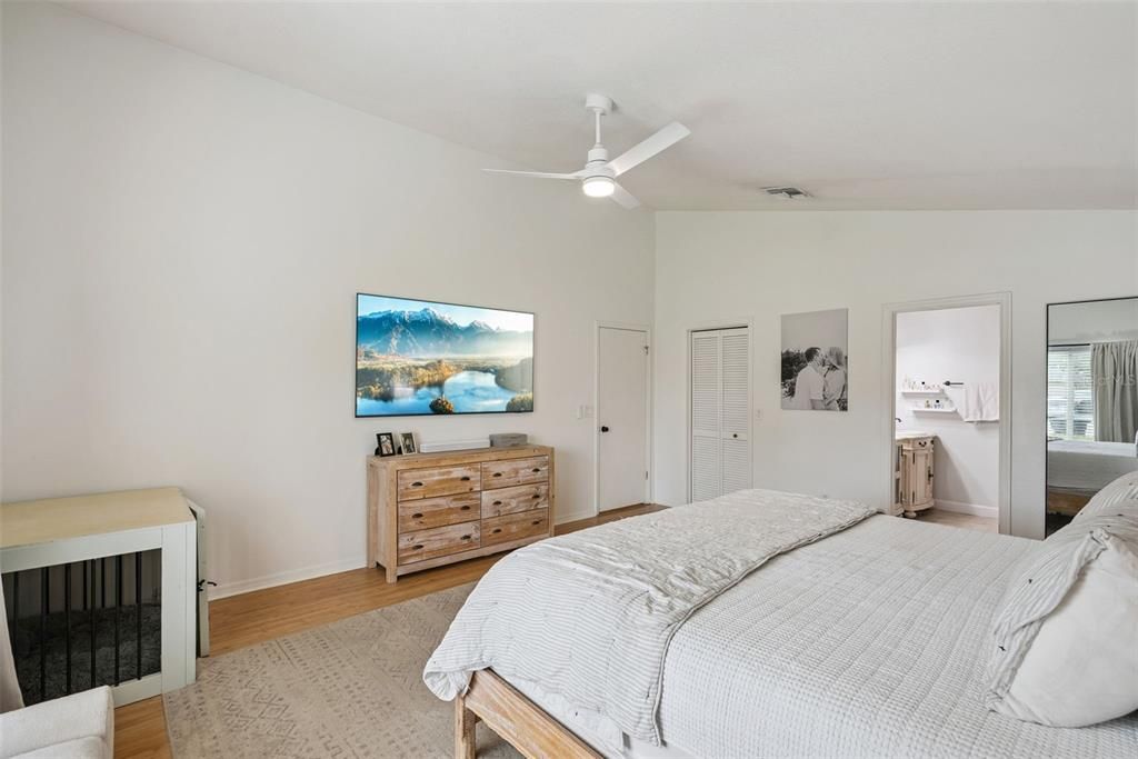 Activo con contrato: $449,000 (3 camas, 2 baños, 1673 Pies cuadrados)