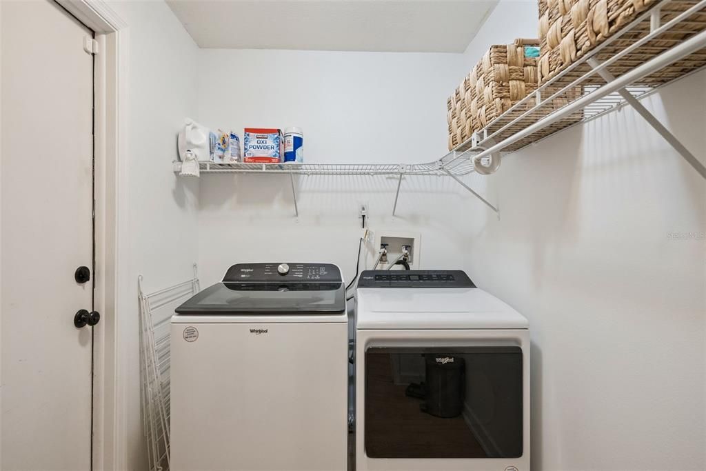 Activo con contrato: $449,000 (3 camas, 2 baños, 1673 Pies cuadrados)