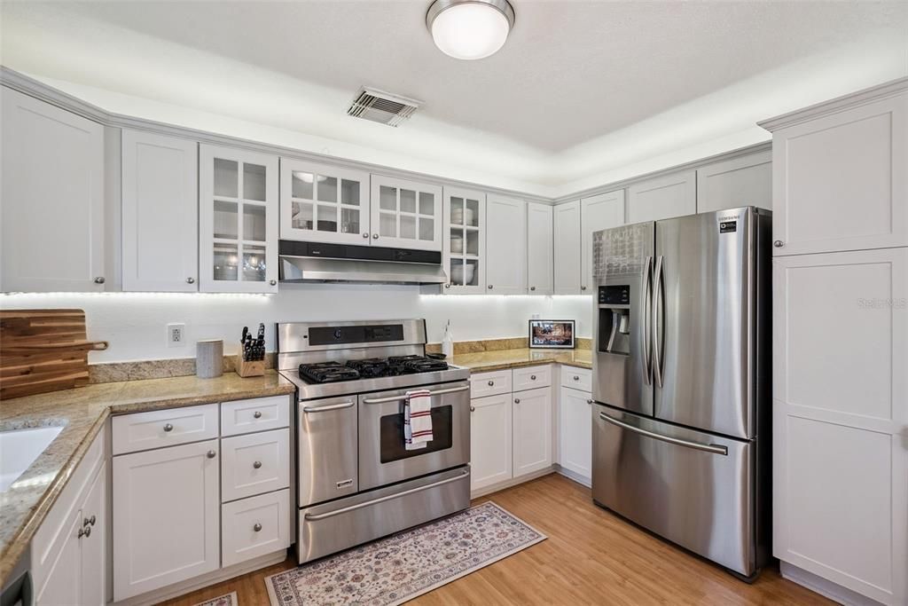 Activo con contrato: $449,000 (3 camas, 2 baños, 1673 Pies cuadrados)