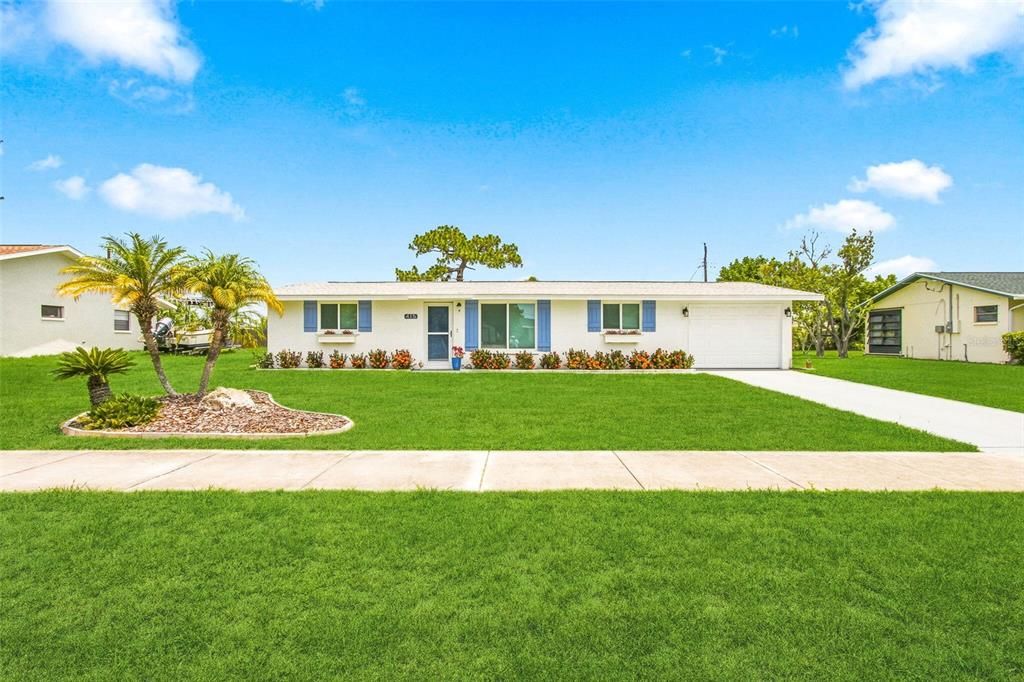 Active With Contract: $395,000 (3 beds, 2 baths, 1380 Square Feet)