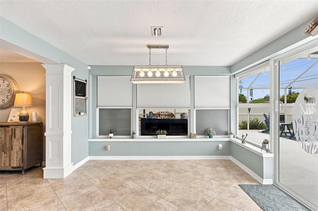 Active With Contract: $395,000 (3 beds, 2 baths, 1380 Square Feet)