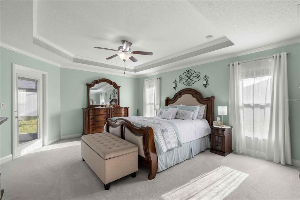 For Sale: $355,000 (3 beds, 2 baths, 2150 Square Feet)