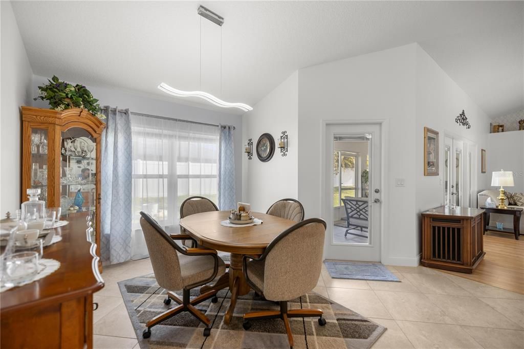 For Sale: $355,000 (3 beds, 2 baths, 2150 Square Feet)