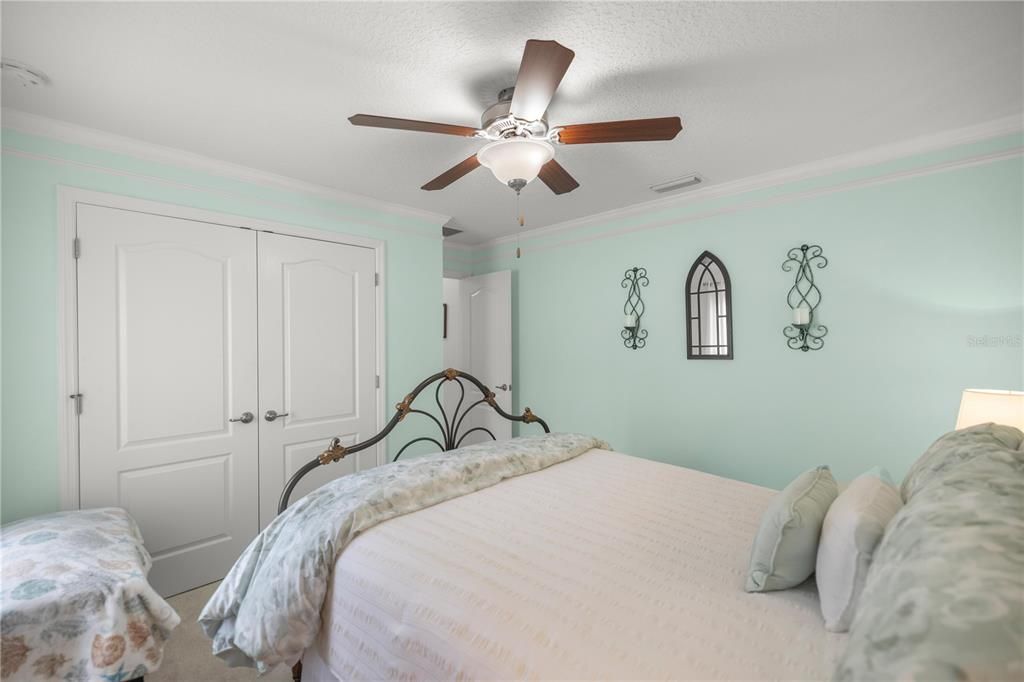 For Sale: $355,000 (3 beds, 2 baths, 2150 Square Feet)