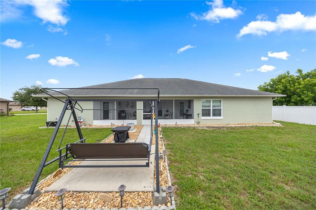 For Sale: $355,000 (3 beds, 2 baths, 2150 Square Feet)