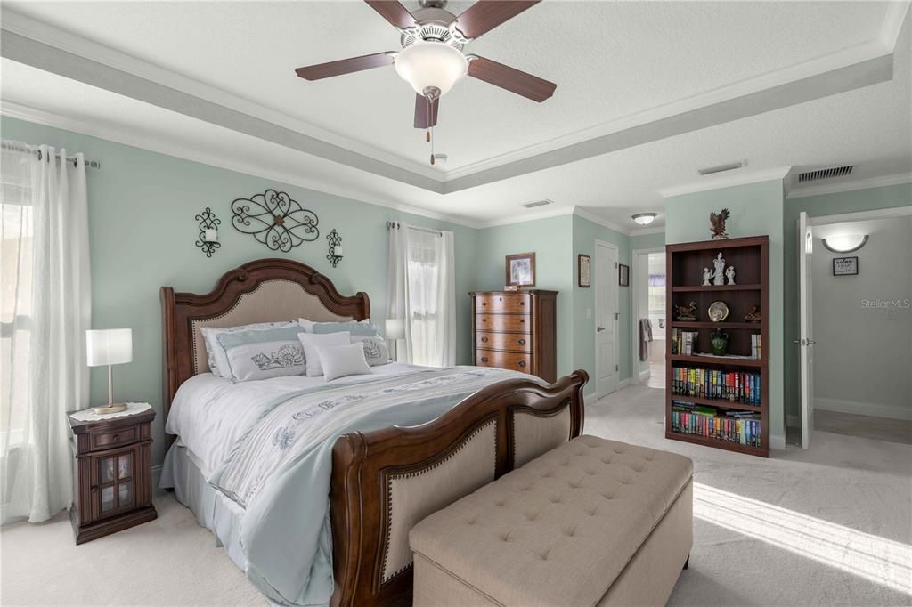 For Sale: $355,000 (3 beds, 2 baths, 2150 Square Feet)