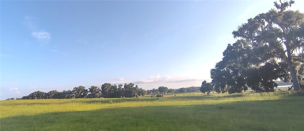 待售: $750,000 (12.00 acres)