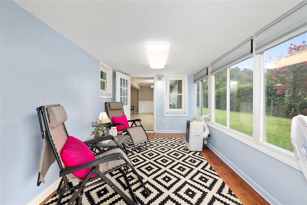 For Sale: $185,900 (2 beds, 2 baths, 1748 Square Feet)