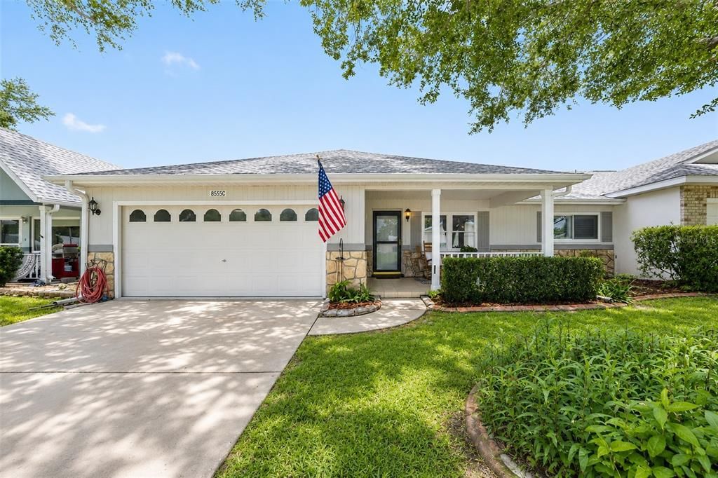 For Sale: $185,900 (2 beds, 2 baths, 1748 Square Feet)