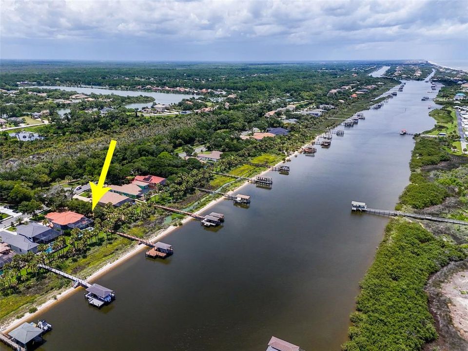 待售: $324,900 (0.52 acres)