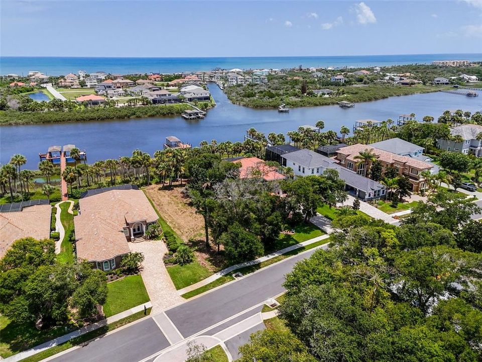 待售: $324,900 (0.52 acres)