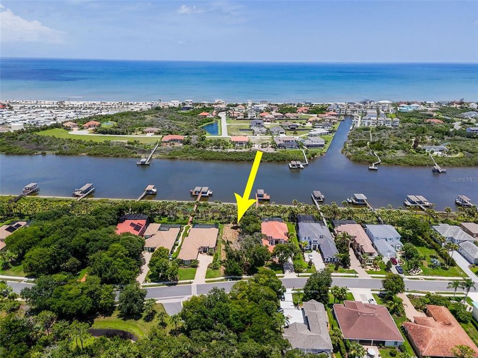 待售: $324,900 (0.52 acres)