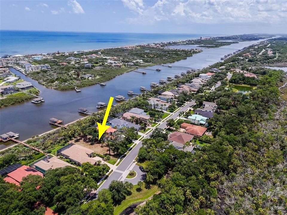 待售: $324,900 (0.52 acres)