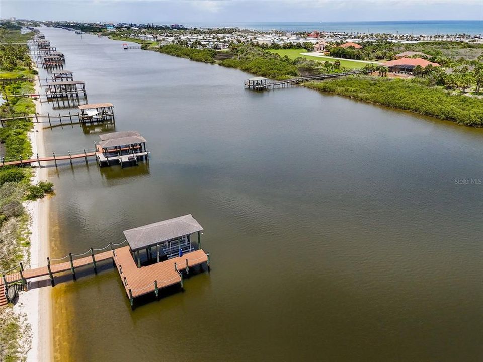 待售: $324,900 (0.52 acres)