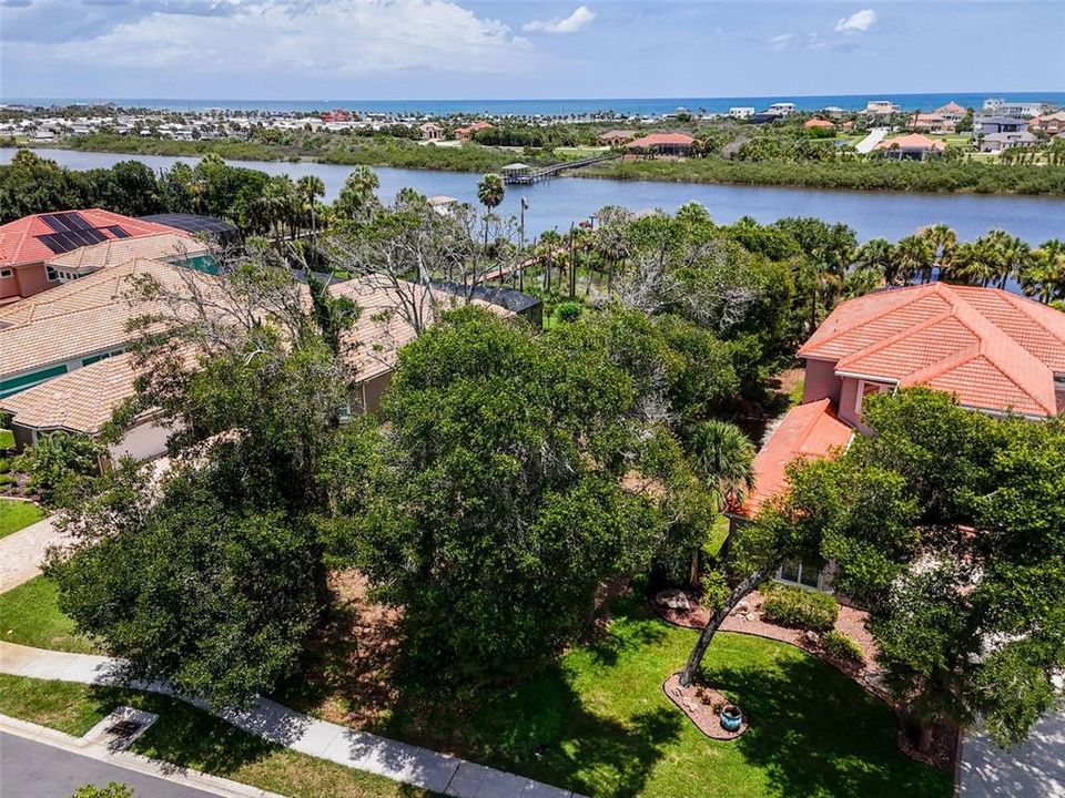 待售: $324,900 (0.52 acres)