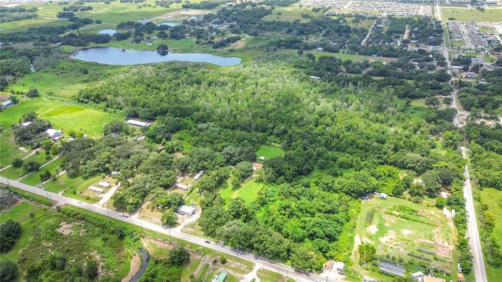 En Venta: $950,000 (4.71 acres)