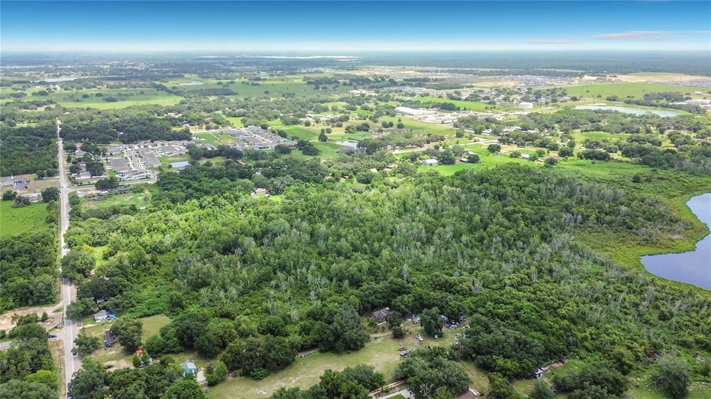 En Venta: $950,000 (4.71 acres)