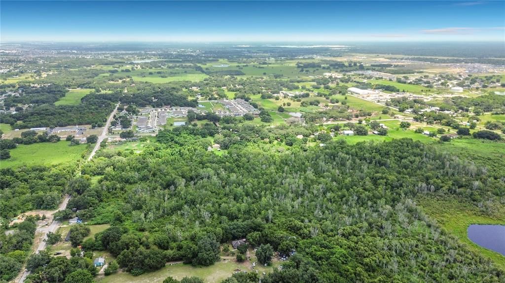 En Venta: $950,000 (4.71 acres)