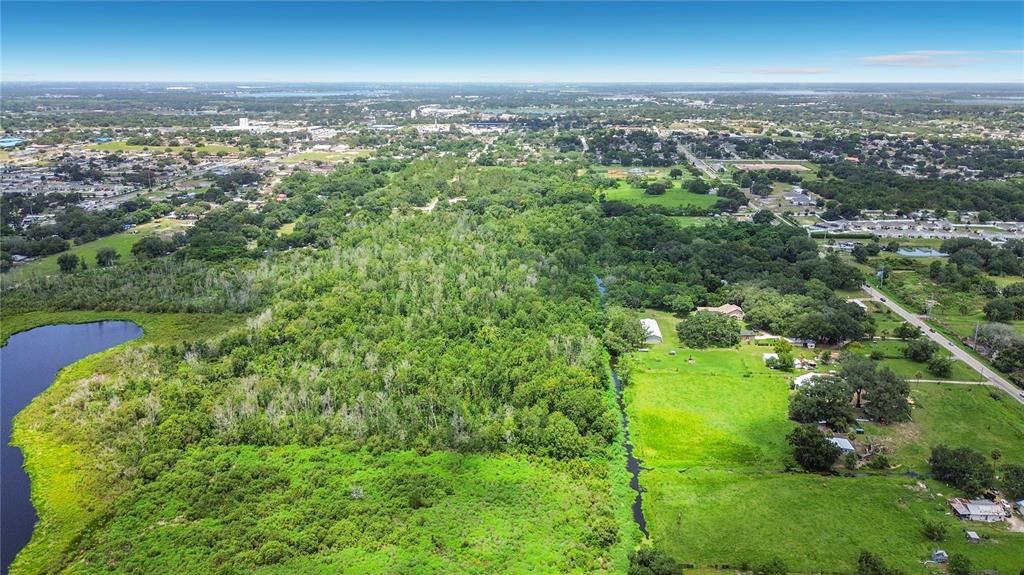 En Venta: $950,000 (4.71 acres)
