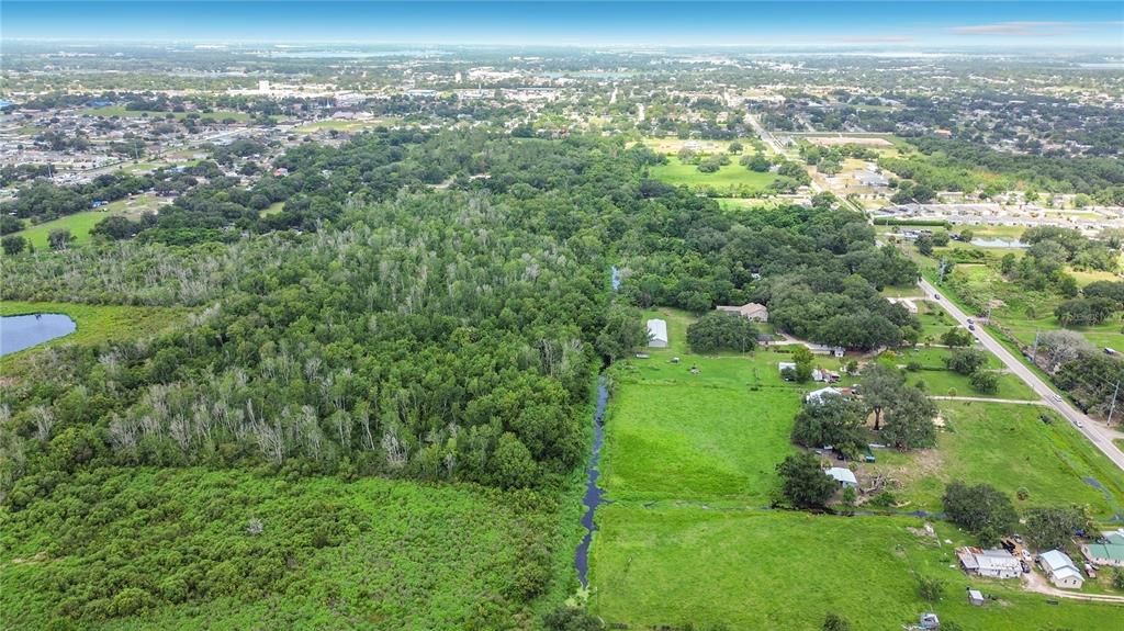 En Venta: $950,000 (4.71 acres)