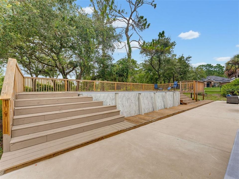 Activo con contrato: $595,000 (6 camas, 4 baños, 3900 Pies cuadrados)