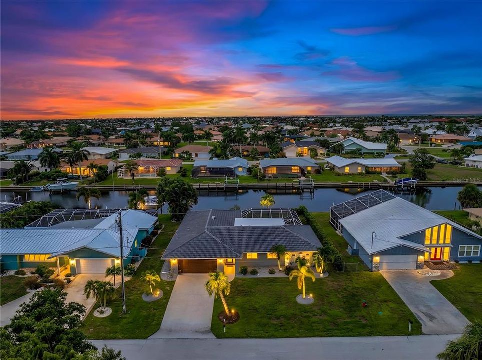 For Sale: $779,000 (4 beds, 3 baths, 1926 Square Feet)