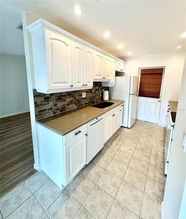 En Venta: $134,900 (1 camas, 1 baños, 814 Pies cuadrados)