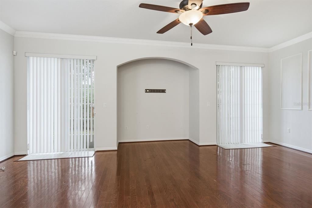 For Sale: $409,900 (3 beds, 2 baths, 1776 Square Feet)