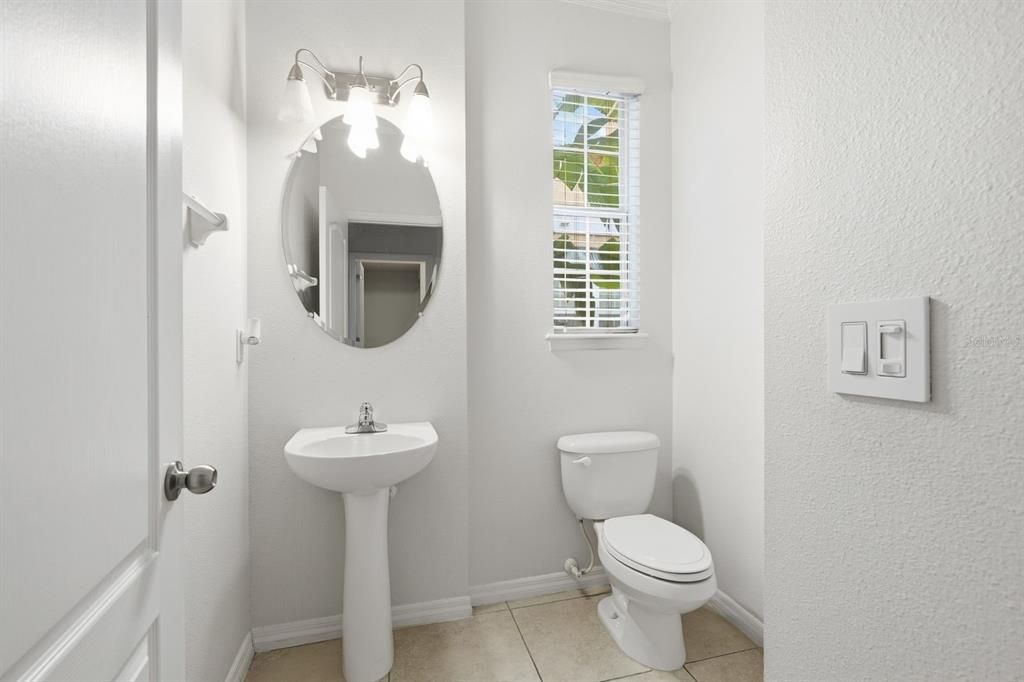 For Sale: $409,900 (3 beds, 2 baths, 1776 Square Feet)