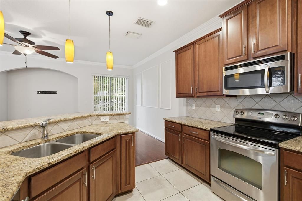 For Sale: $409,900 (3 beds, 2 baths, 1776 Square Feet)