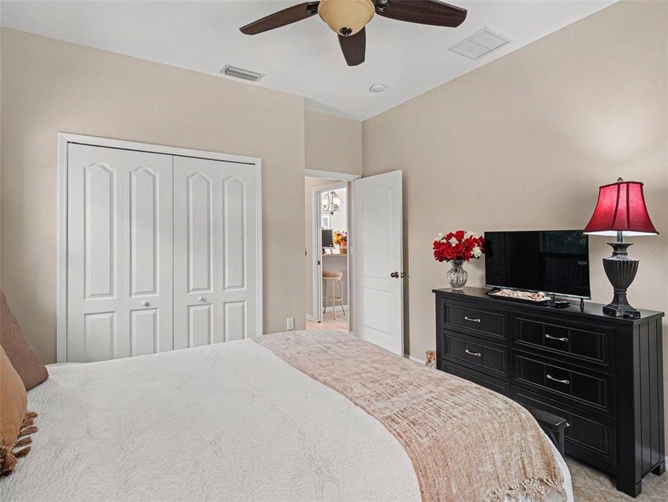For Sale: $599,000 (3 beds, 2 baths, 2103 Square Feet)