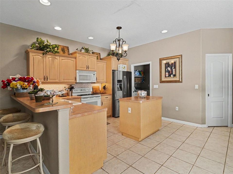 For Sale: $599,000 (3 beds, 2 baths, 2103 Square Feet)