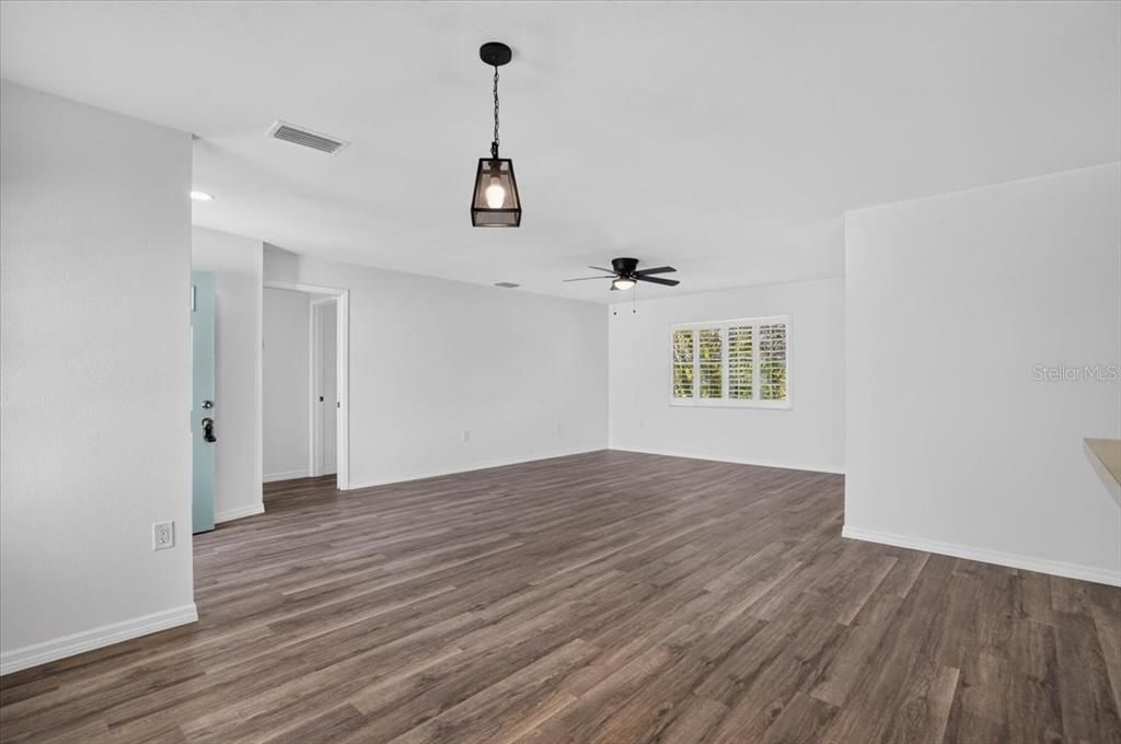 En Venta: $200,000 (2 camas, 2 baños, 1102 Pies cuadrados)