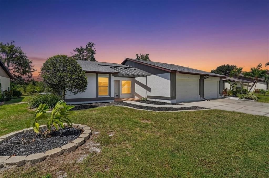En Venta: $200,000 (2 camas, 2 baños, 1102 Pies cuadrados)