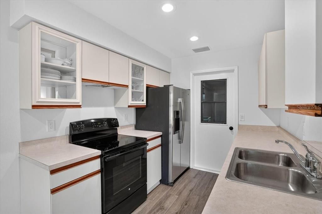 En Venta: $200,000 (2 camas, 2 baños, 1102 Pies cuadrados)