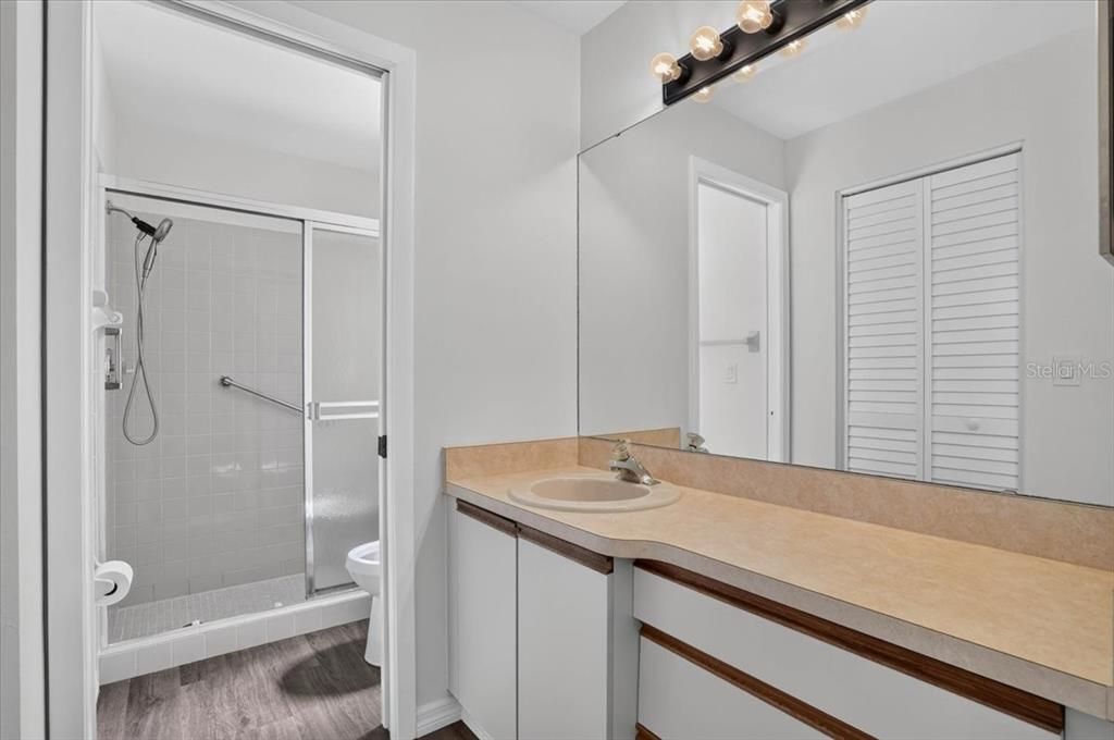 En Venta: $200,000 (2 camas, 2 baños, 1102 Pies cuadrados)