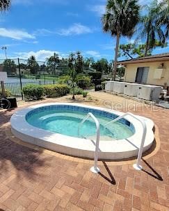 En Venta: $200,000 (2 camas, 2 baños, 1102 Pies cuadrados)