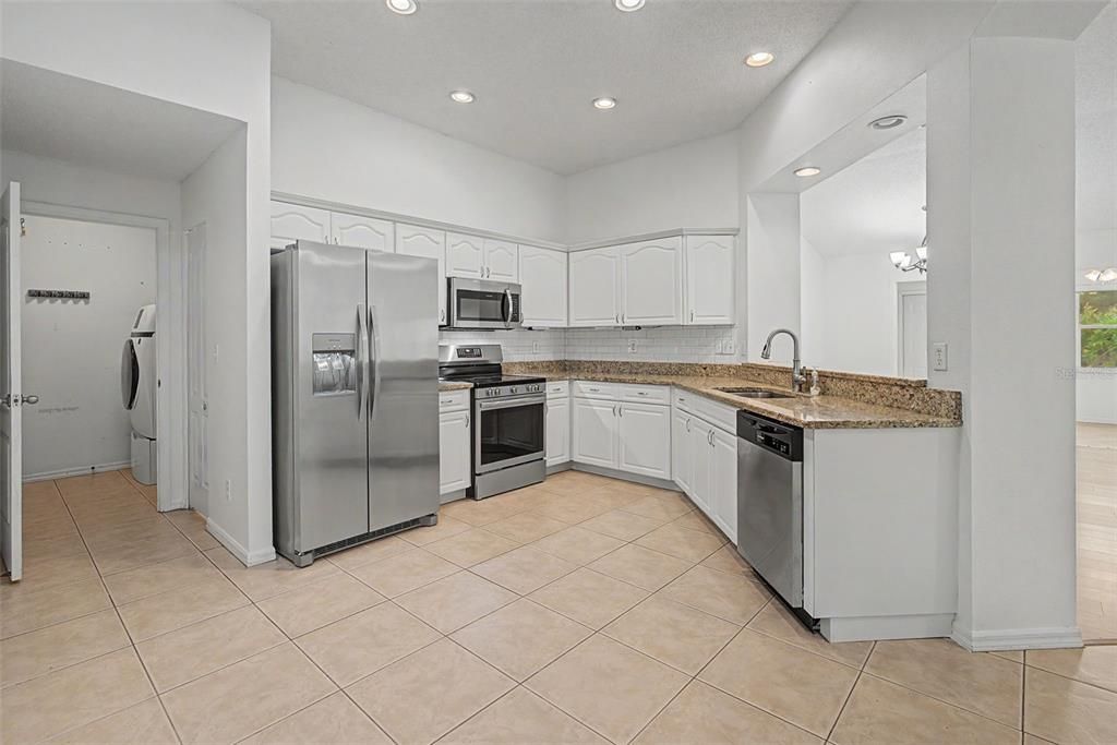 En Venta: $239,000 (3 camas, 2 baños, 1617 Pies cuadrados)